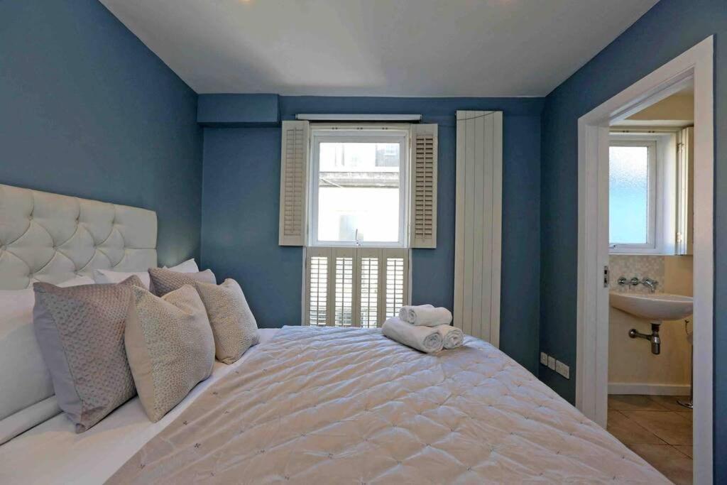 Hébergement de vacances 3bed Townhouse Earls Court Old Manor Londres