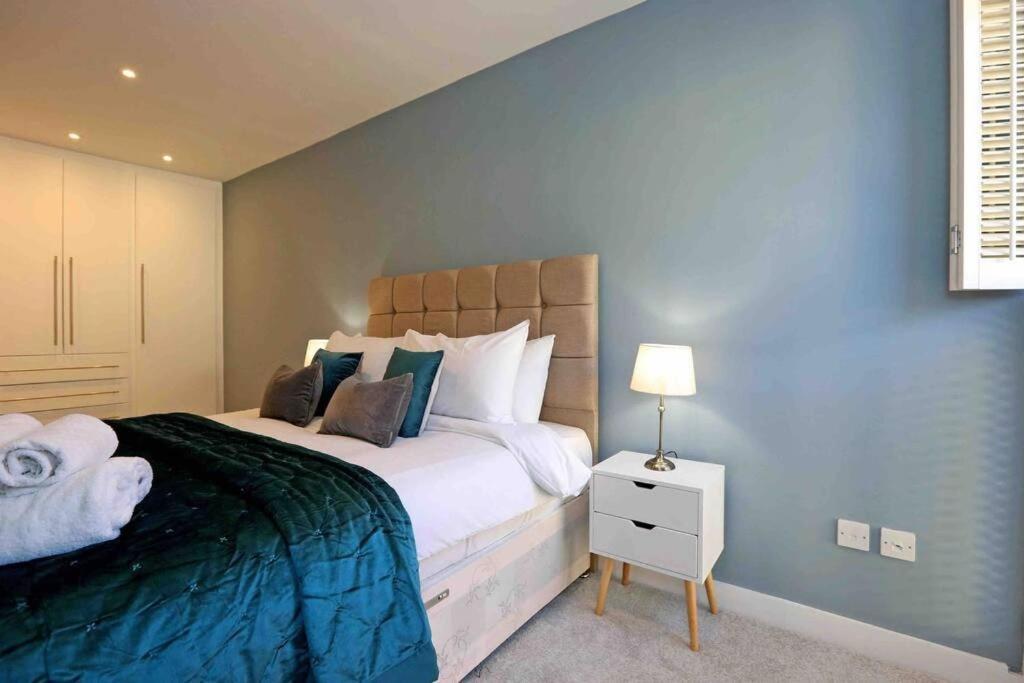 Hébergement de vacances 3bed Townhouse Earls Court Old Manor Londres