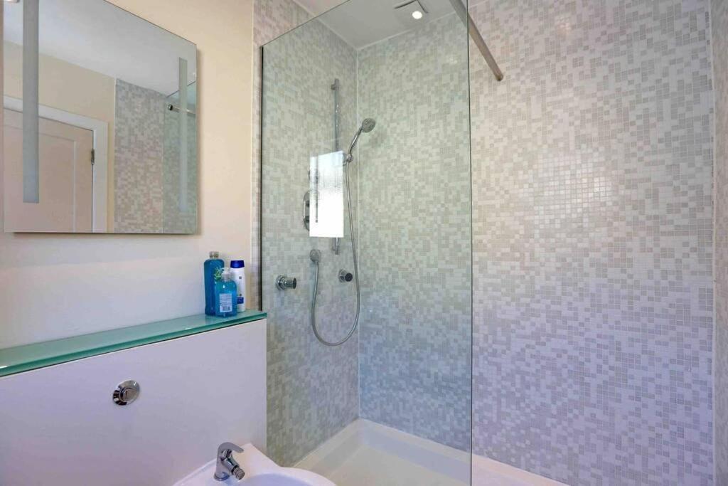 3bed Townhouse Earls Court Old Manor Hébergement de vacances *