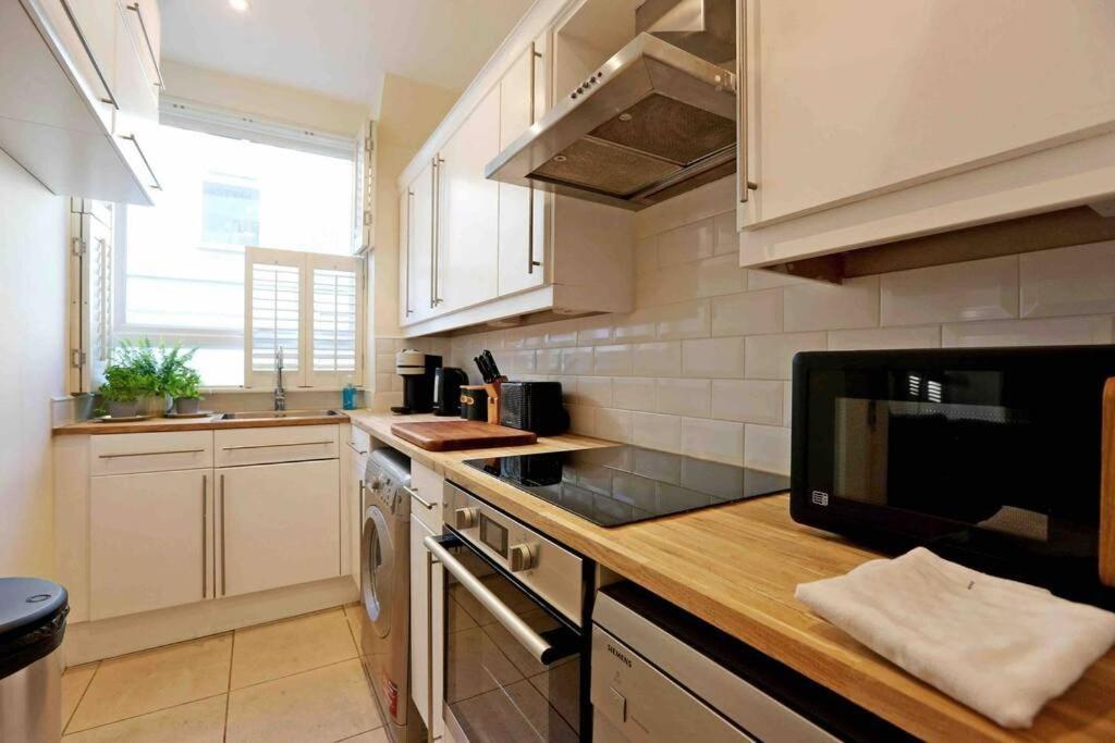 3bed Townhouse Earls Court Old Manor Hébergement de vacances *